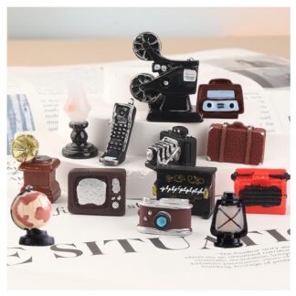 Miniatuursed retro mööbli kujukesed (13tk)